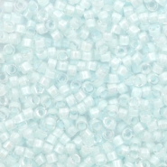 Miyuki kralen 11/0 delica's Lined luster crystal aqua mist