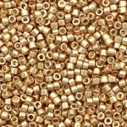 Miyuki kralen 11/0 delica's Duracoat galvanized champagne gold