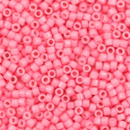 Miyuki kralen 11/0 delica's Duracoat opaque dyed carnation pink DB-2117