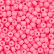 Miyuki 8/0 rocailles Duracoat opaque carnation pink 8-4467