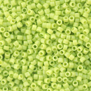 Miyuki kralen 11/0 delica's Opaque chartreuse green DB-733