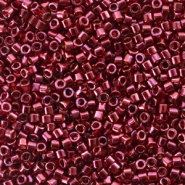 Miyuki kralen 11/0 delica's Gold luster wine red DB-116