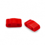 Miyuki kralen 5x2.3mm half tila Opaque red HTL-408