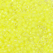 Miyuki kralen 11/0 delica's Luminous lime aid yellow DB-2031