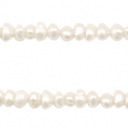 BQ Zoetwater parels verticaal rijggat 5mm Natural white