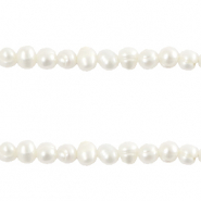 BQ Zoetwater parels verticaal rijggat 4x5mm Natural white