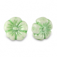 Tsjechische kralen flower 9mm Paled green metallic-white