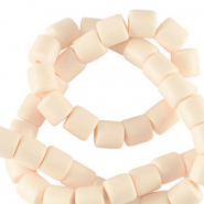 Polymeer kraal 6mm Cream pink
