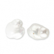 Zoetwaterparels flat round Natural white
