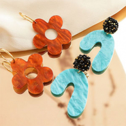 Inspiratiesets Zo verwerk je resin hangers in je oorbellen