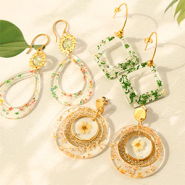 Inspiratiesets Oorbellen inspiratie met hangers van resin met droogbloemen