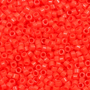 Miyuki kralen 11/0 delica's Opaque vermillion red