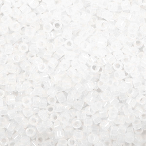 Miyuki kralen 11/0 delica's Opal white DB-220