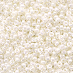 Miyuki 11/0 rocailles Ceylon ivory pearl white 11-591