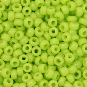 Miyuki 8/0 rocailles Opaque chartreuse green 8-416