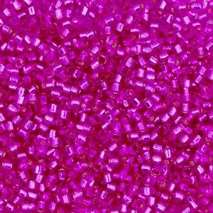 Miyuki kralen 11/0 delica's Silverlined dyed fuchsia pink DB-1340