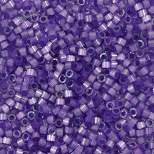 Miyuki kralen 11/0 delica's Silk satin dyed purple DB-1810