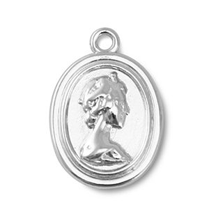 Metaal bedels oval with Queen Elisabeth Silver