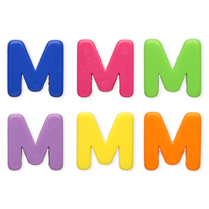 Acryl letterkralen letter M Multicolour