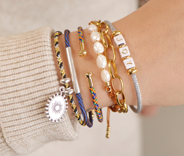 C.U.S&reg; bangle armband