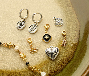 Metaal bedels DQ goud