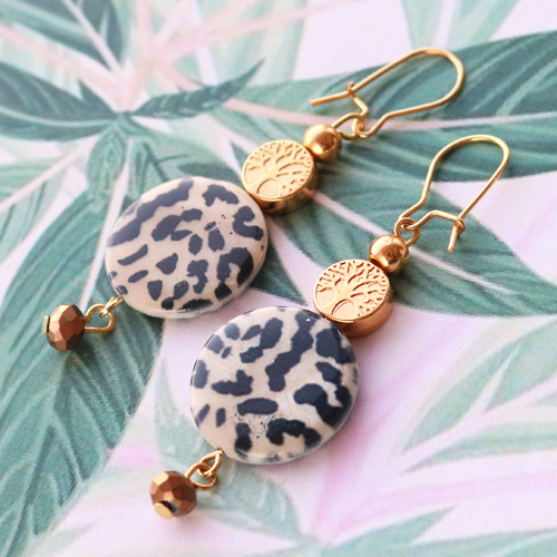Ontwerp nu fantastische oorbellen met onze nieuwe schelp kralen en rock deze trend!
