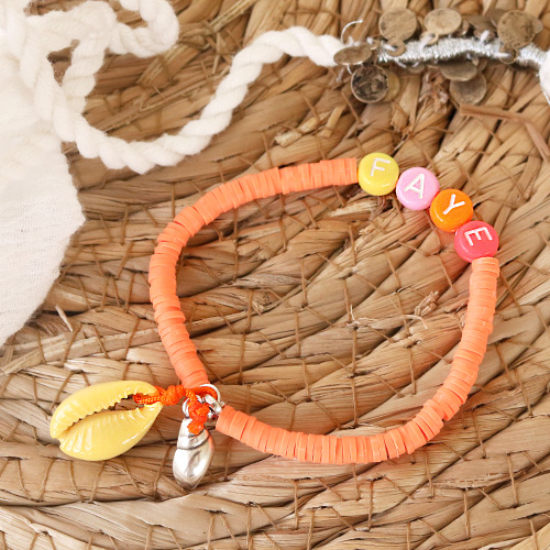 Nieuwe letterkralen en fimo bedels in leuke armbandjes en kettinkjes!