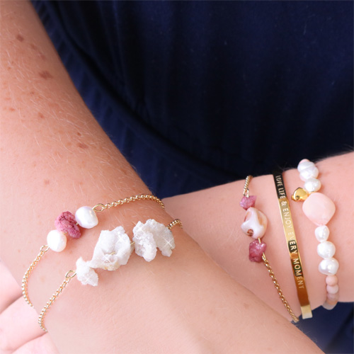 Aan de slag! Maak gave sieraden met onze nieuwe collectie schelp kralen en chips stone kralen