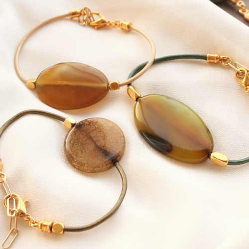 Ga aan de slag! Maak armbanden en oorbellen met de half edelsteen kralen: