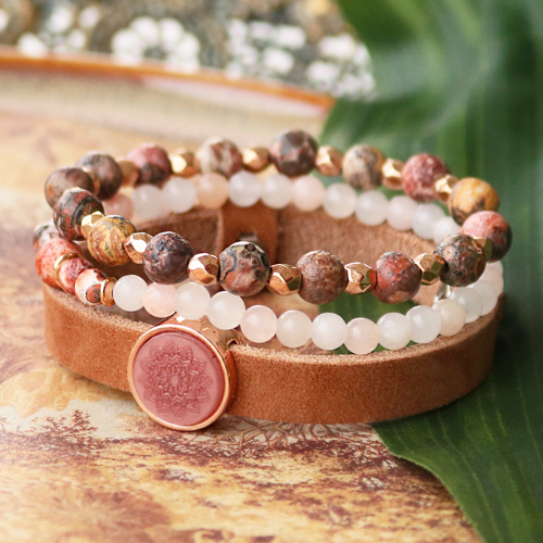 Deze armbanden kun je maken met de nieuwe natuursteen kralen:
