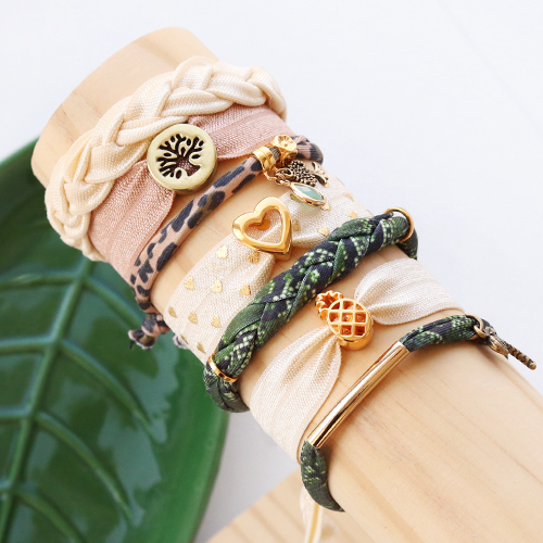Laat je inspireren! Zo maak je zelf armbanden met elastisch Ibiza lint: