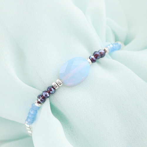 Deze oorbellen en armbanden kun je maken met de nieuwe top facet kralen: