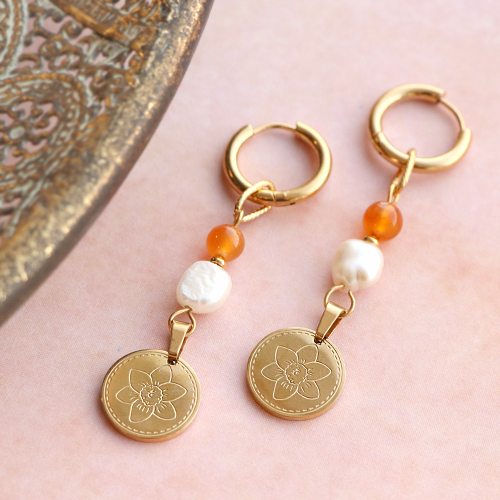 Creeer de leukste trendy oorbellen en kettingen met de Birth Flower collectie