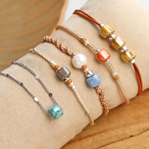 Ontwerp de mooiste sieraden met deze DQ Grieks keramiek kralen cubes in prachtige kleuren