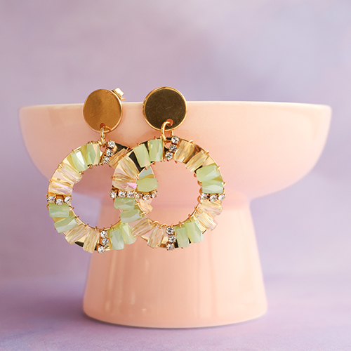 Get inspired met top facet hangers en oorbellen