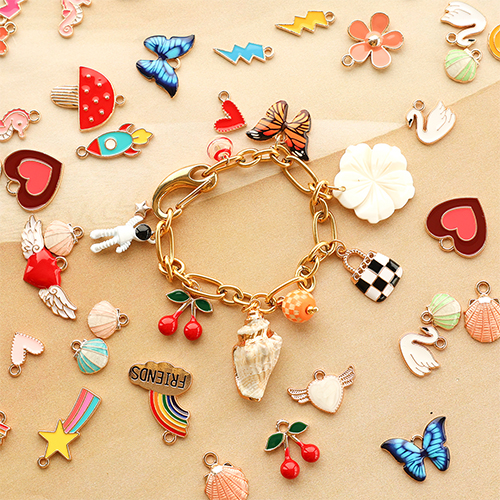Mix & match met funky metalen kralen en bedels