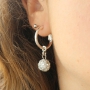 MATCHING armbandjes en oorbellen met kralen van acryl matte met pearl coating + strass kralen