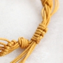 Inspiratie voor prachtige macram&eacute; armbandjes met nieuwe kleuren macram&eacute; draad
