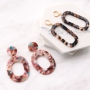 DIY oorbellen met nieuwe resin hangers, buigringen en oorstekers!