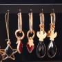 Kersttip: handmade oorbellen met hangers van crystal glas