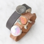 Bijzondere sieraden met basic cabochons en Cuoio armbanden