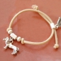 DIY sieraden met metaal, gekleurd elastiek en DQ metaal