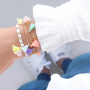 Lekker kleurrijk; armbandjes, enkelbandjes en zonnebrilkoord met kwastjes!