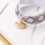 Maak sieraden met onze nieuwe bedels en tussenstukken van stainless steel. Deze sieraden zijn een echte must-have en matchen goed met alle sieraden.