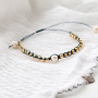 Met macram&eacute; draad, zoetwaterparels en DQ metaal maak je deze leuke armbandjes!