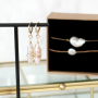 Zelf sieraden maken met aura quartz hangers!