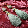 DIY: musthave oorbellen maken met kleurrijke kwastjes hangers voor een herfstige look