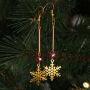 Feestelijke sieraden maken met winter- en kerstbedels.