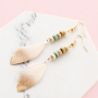 Armbanden en oorbellen met kokos kralen in een bohemian style: 