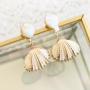 Deze zomerse items kun je eenvoudig maken met de schelp hangers: